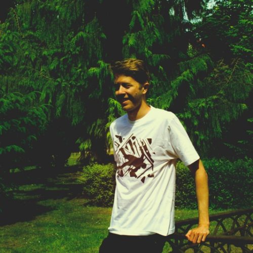 AOAM - Falling T-Shirt